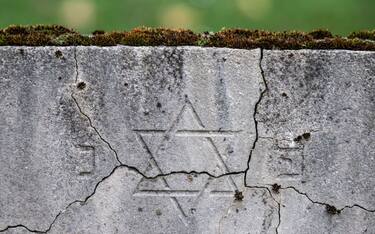 08 November 2023, Hesse, Frankfurt/Main: Gravestone at the New Jewish Cemetery in Frankfurt. Photo: Boris Roessler/dpa (Photo by Boris Roessler/picture alliance via Getty Images)