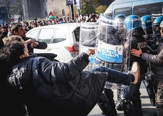 Studenti contro la Meloni. Torino