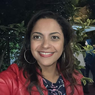 Una foto tratta dal profilo Facebook di Sueli Leal Barbosa, la 48enne di origini brasiliane che la notte scorsa è morta dopo essersi lanciata da un palazzo di viale Abruzzi a Milano per sfuggire a un incendio che stava bruciando il suo appartamento. Roma, 5 giugno 2025. FACEBOOK SUELI LEAL BARBOSA / 111
+++ATTENZIONE LA FOTO NON PUO' ESSERE PUBBLICATA O RIPRODOTTA SENZA L'AUTORIZZAZIONE DELLA FONTE DI ORIGINE CUI SI RINVIA+++ NPK