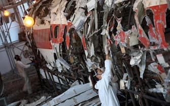 Presentazione alla stampa dell'esito della prima tranche di lavori di manutenzione e ripulitura, effettuati sui resti del velivolo DC-9 Itavia al Museo per la Memoria di Ustica di Bologna, 12 ottobre 2018. ANSA/GIORGIO BENVENUTI.