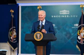 Biden parla dell'importanza dei vaccini e della terza dose