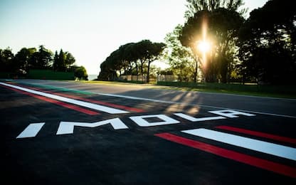 Imola, un venerdì senza libere: gli orari del GP