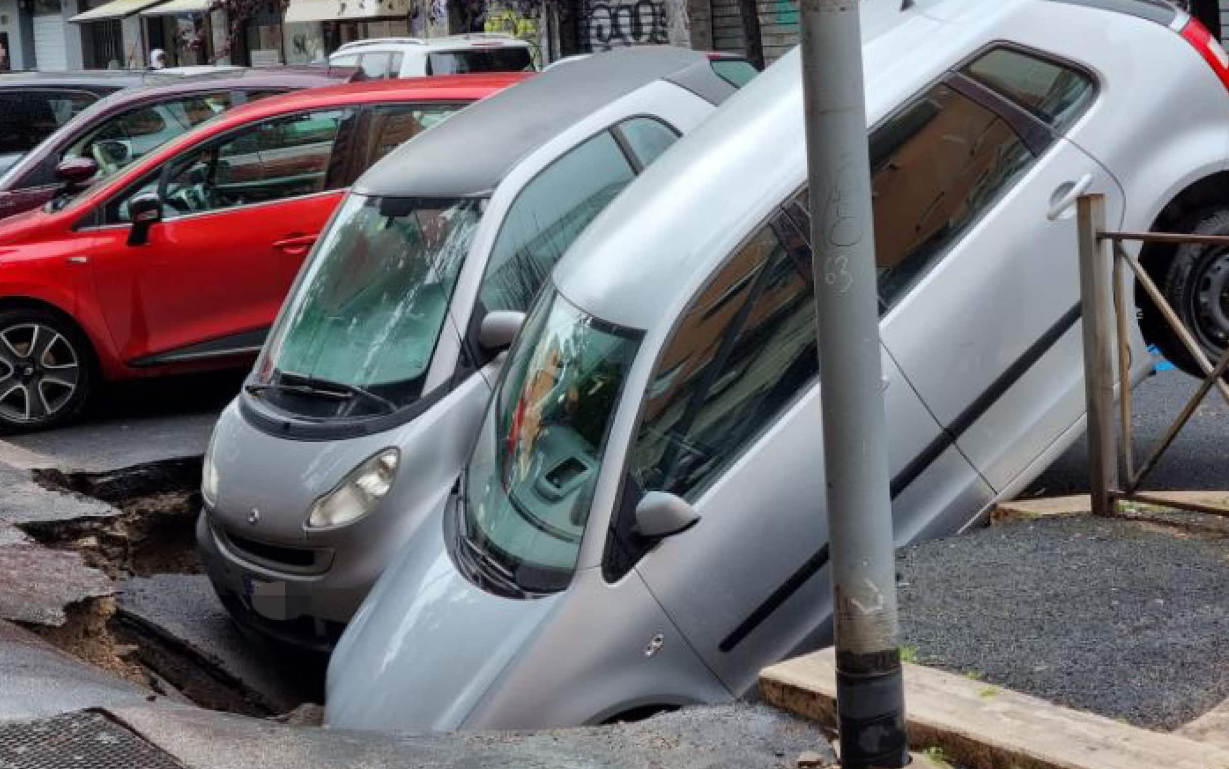 Maltempo, Nubifragio A Roma. Danni E Allagamenti Nel Centro Italia ...