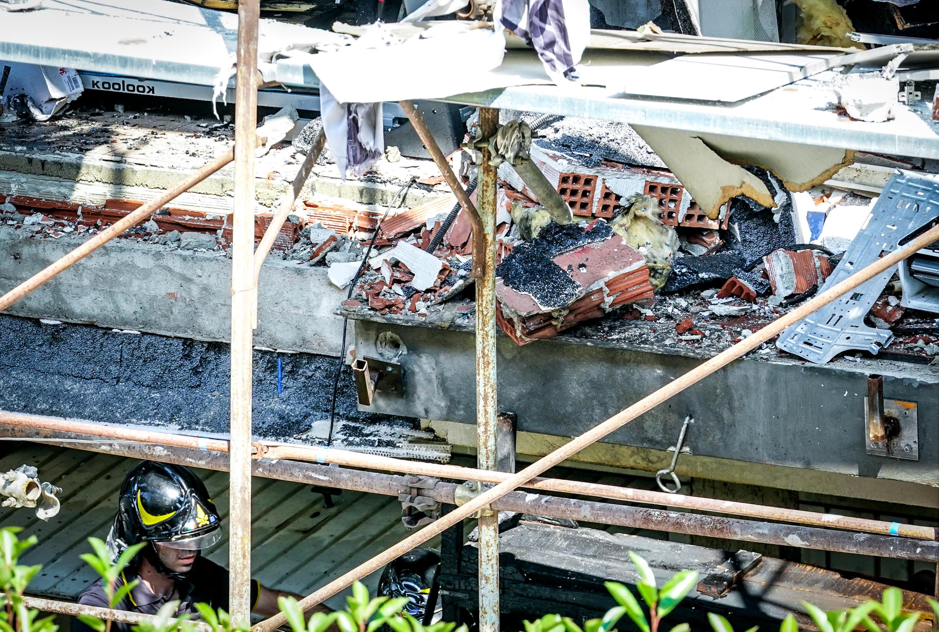 Esplosione in alloggio con lavori, crolla parte ponteggio a Settimo Torinese. Torino