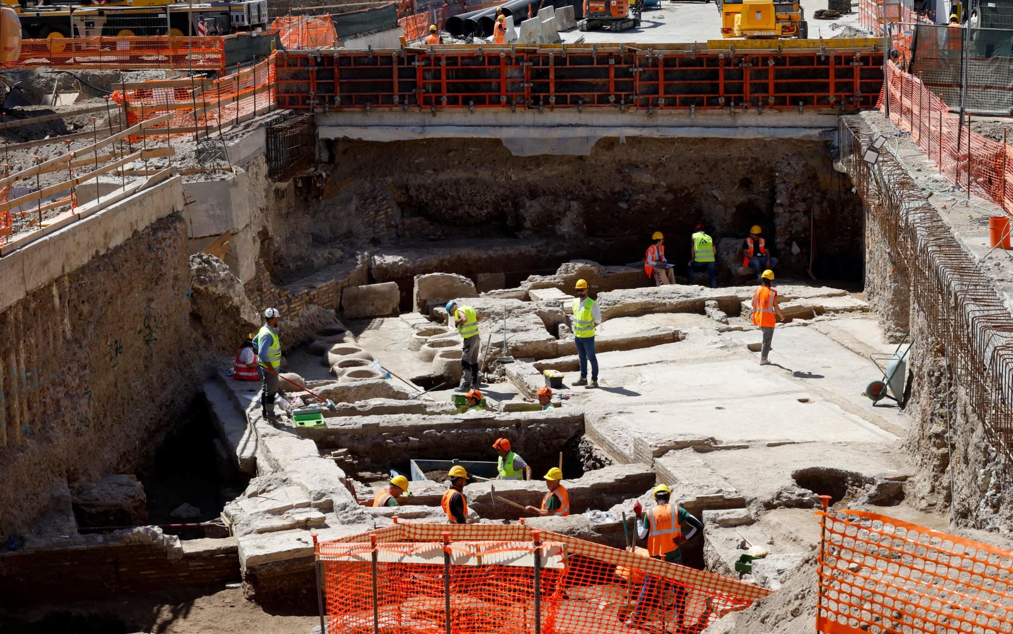 Giubileo Roma 2025, Durante Gli Scavi A Piazza Pia Scoperta Una ...