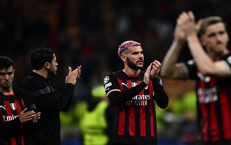 (From L) AC Milan's Spanish midfielder Brahim Diaz, AC Milan's Italian defender Davide Calabria, AC Milan's French defender Theo Hernandez and AC Milan's Belgian forward Alexis Saelemaekers acknowledge the public at the end of the UEFA Champions League semi-final first leg football match between AC Milan and Inter Milan, on May 10, 2023 at the San Siro stadium in Milan. (Photo by GABRIEL BOUYS / AFP) (Photo by GABRIEL BOUYS/AFP via Getty Images)