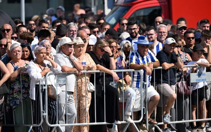 Diogo Jota funerali esterno
