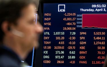Il tonfo di Apple a Wall Street