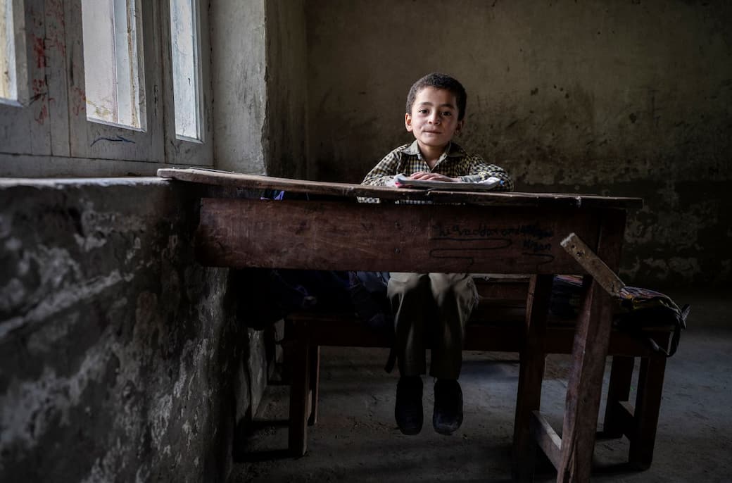 ©Andrea Francolini - Broken desk