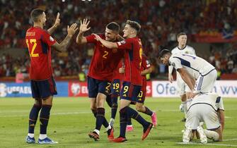epa10915807 Spain's Oihan Sancet (C) celebrates with teammates after scoring the 2-0 goal during the UEFA EURO 2024 Group A qualifying soccer match between Spain and Scotland, in Seville, Spain, 12 October 2023.  EPA/Julio Munoz