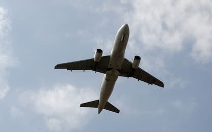 AEREOPORTO DI LINATE - SCIOPERO DEI LAVORATORI ALITALIA - VOLI CANCELLATI - AEREO ALITALIA (MILANO - 2015-07-24, DAVIDE SALERNO) p.s. la foto e' utilizzabile nel rispetto del contesto in cui e' stata scattata, e senza intento diffamatorio del decoro delle persone rappresentate