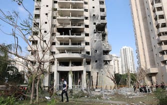 un palazzo distrutto in israele