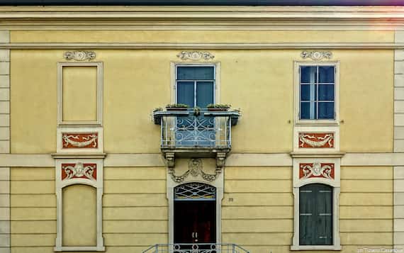 Edificio in stile Liberty a Vicenza in Legione Antonini 28. Foto di Tiziano Casanova