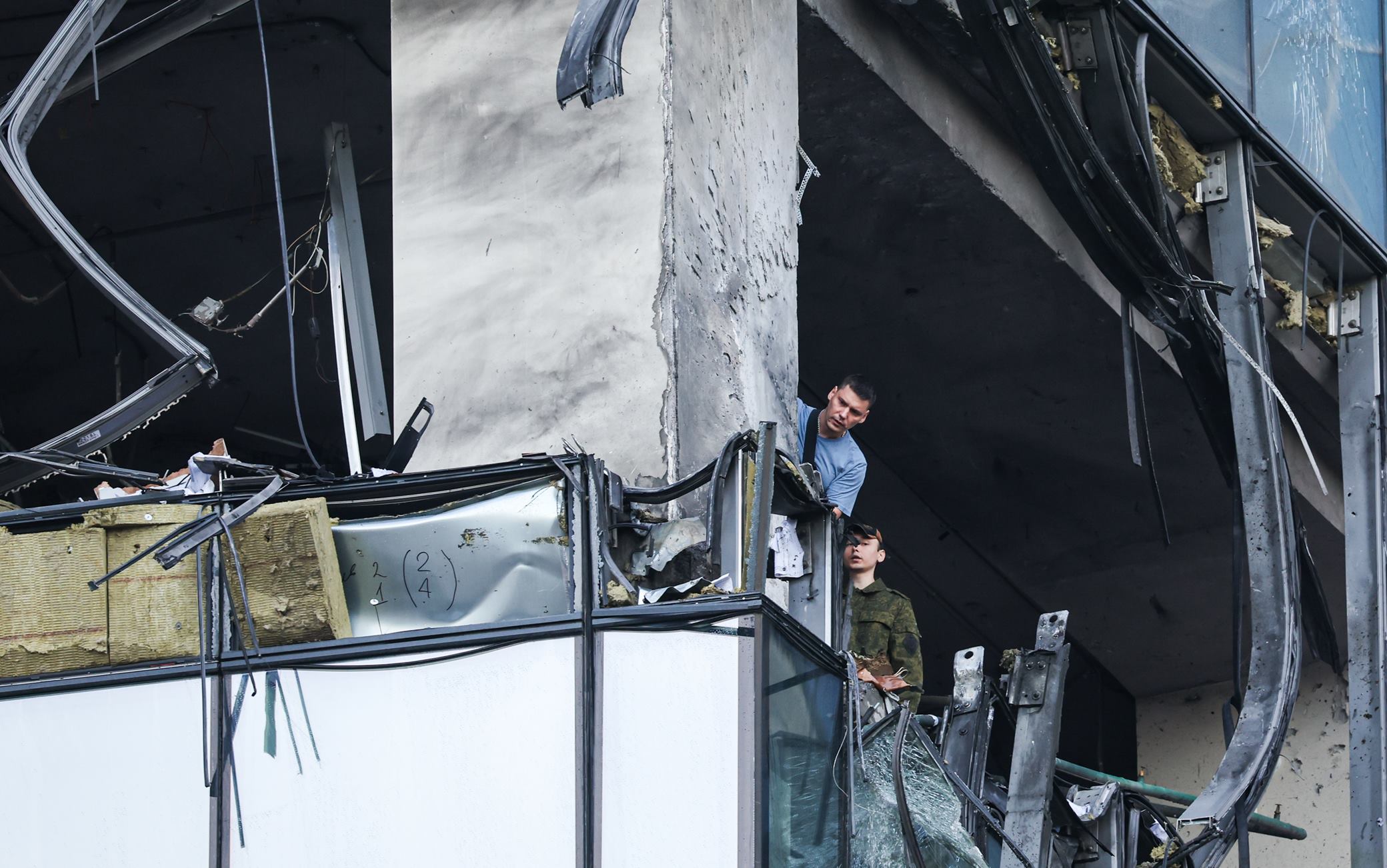 RUSSIA, MOSCOW - JULY 30, 2023: The aftermath of an explosion in a tower of the IQ-Quarter complex at the Moscow International Business Centre (Moscow City). Earlier, Moscow Mayor Sergei Sobyanin said the city was attacked by Ukrainian drones; according to the Russian Defence Ministry, three Ukrainian UAVs took part in the attack, one of them destroyed in the air over the Moscow Region's Odintsovo District. Moscow's Vnukovo Airport was temporarily closed for traffic amid the accident. Mikhail Tereshchenko/TASS/Sipa USA