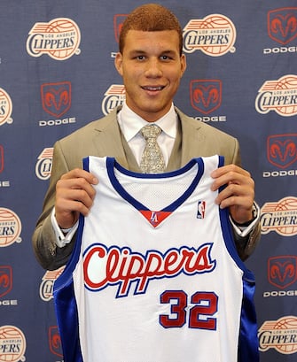 LOS ANGELES - JUNE 29:  The Los Angeles Clippers number one draft pick, Blake Griffin from the University of Oklahoma, poses with his Clippers jersey during a press conference at the Clippers Training Center June 29, 2009 in the Playa Vista neighborhood of Los Angeles, California. NOTE TO USER: User expressly acknowledges and agrees that, by downloading and or using this photograph, User is consenting to the terms and conditions of the Getty Images License Agreement. Mandatory Copyright Notice: Copyright 2009 NBAE (Photo by Andrew D. Bernstein/NBAE via Getty Images)