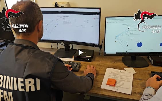 Spionaggio, informazioni sensibili su Roma e Milano a intelligence