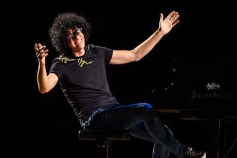 SALERNO, ITALY - AUGUST 11: Italian pianist and composer Giovanni Allevi performs live during the Giffoni Film Festival 2020 at Museo archeologico nazionale di Paestum on August 11, 2020 in Salerno, Italy. (Photo by Ivan Romano/Getty Images)