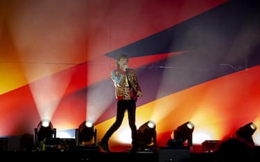 2022-07-07 20:53:29 AMSTERDAM - Singer Mick Jagger during the concert of The Rolling Stones in the Johan Cruijff ArenA. With the SIXTY tour, Mick Jagger, Keith Richards and Ronnie Wood make their long-awaited return. ANP KIPPA ROBIN VAN LONKHUIJSEN netherlands out - belgium out(Photo by Robin van Lonkhuijsen/ANP/Sipa USA)