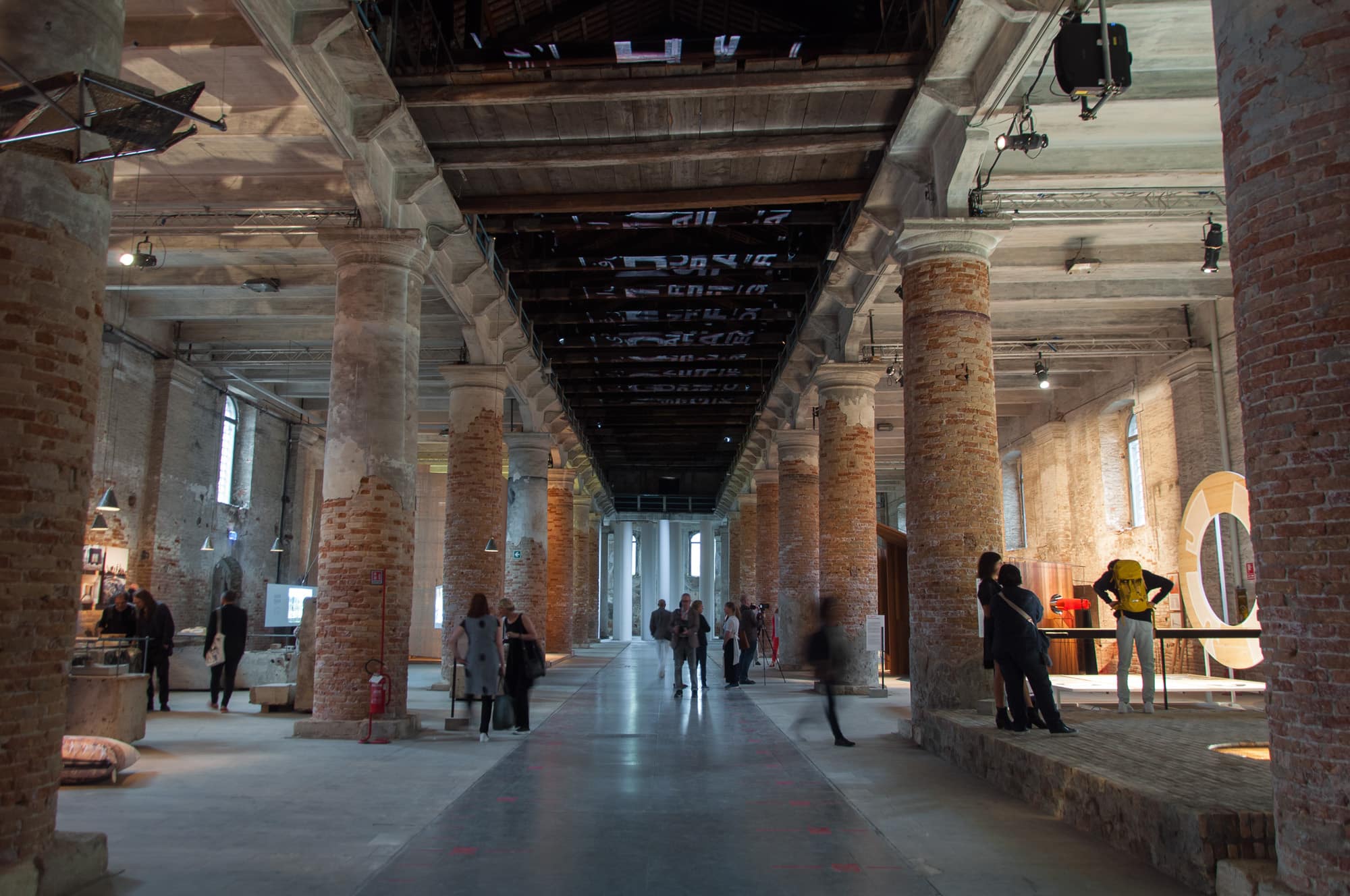 Biennale-di-Architettura-di-Venezia-2018.-Arsenale.-Freespace.-Photo-Irene-Fanizza.jpg