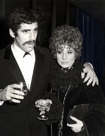 Elliot Gould and Barbra Streisand (Photo by Ron Galella/Ron Galella Collection via Getty Images)