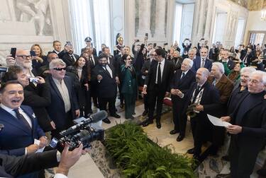 Il Presidente della Repubblica Sergio Mattarella in occasione dell'incontro con una delegazione dell Associazione fonografici italiani, in occasione del 75° anniversario di costituzione dell AFI,  Roma, 23 Novembre 2023. ANSA/US QUIRINALE PAOLO GIANDOTTI