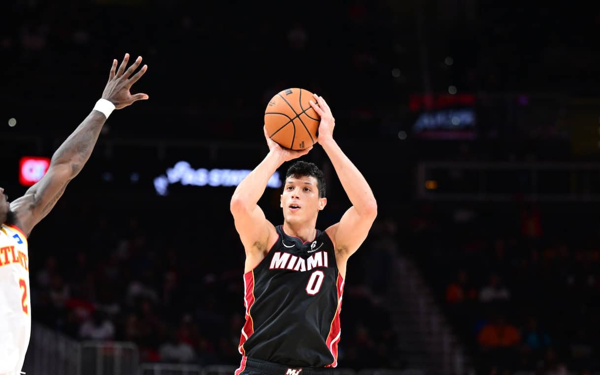 https://static.sky.it/editorialimages/6377887e542236adfeebac2c1707332ba22b2acd/skysport/it/nba/video/2025/10/14/simone-fontecchio-nba-miami-heat-video-1043059/Simone_Fontecchio_Getty_Miami_Heat.jpg?im=Resize,width=1218