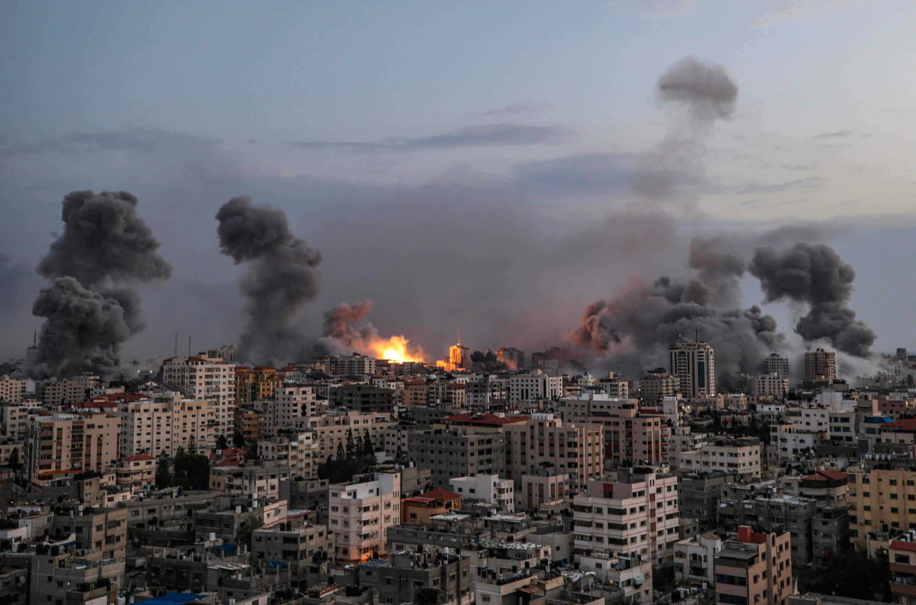 Israele - Hamas, le immagini di oggi della guerra: i raid ...