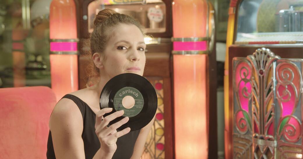 Retromania di Isabella Ragonese