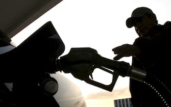 benzina verde diesel pompa rifornimento carburanti
