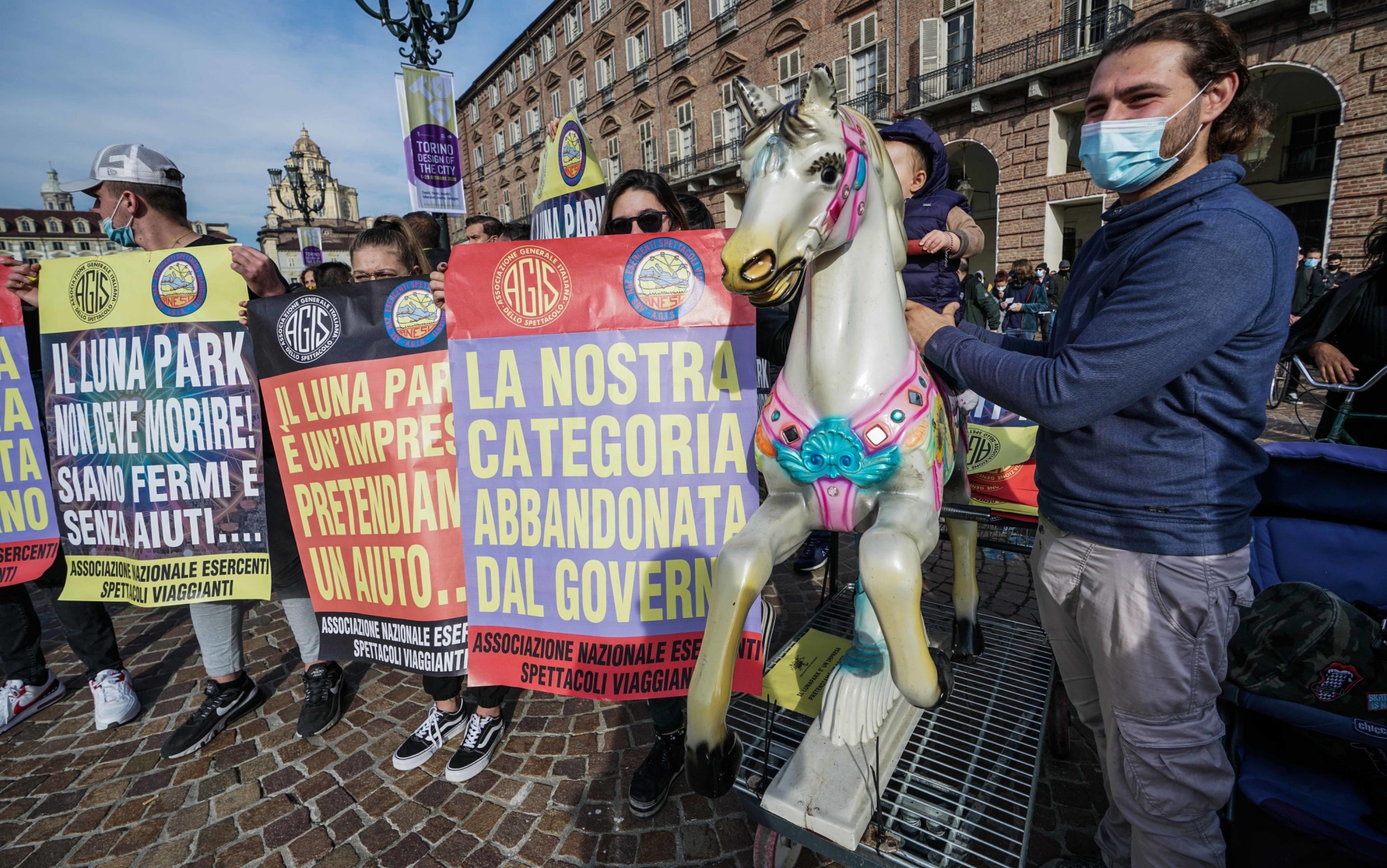 Protesta operatori spettacolo Torino
