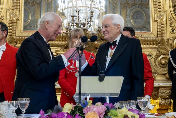 re carlo al parlamento rafforzare la nostra amicizia poi visita al papa con camilla