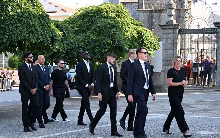 Diogo Jota funerali Liverpool giocatori