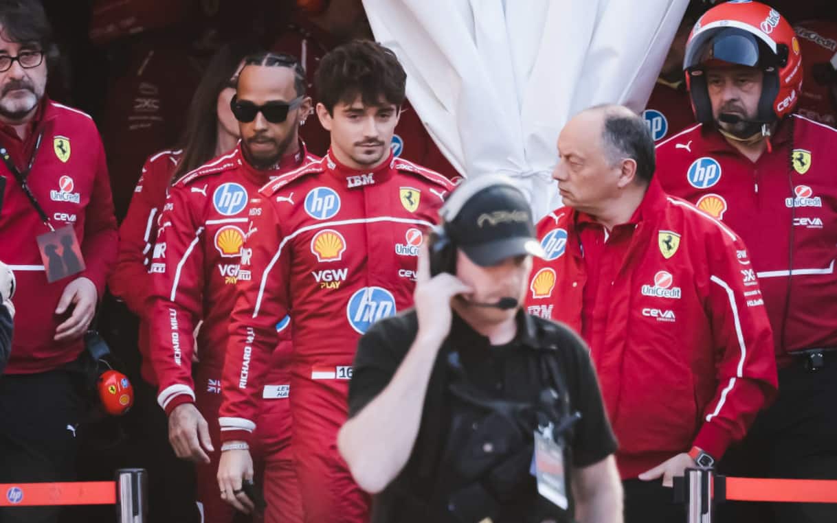 https://static.sky.it/editorialimages/649cba298d22918cf875d29706392cd1df93d85d/skysport/it/motori/formula-1/video/2025/10/16/f1-gp-austin-verstappen-leclerc-bobbi-commento-video-1043571/f1_getty_ferrari_2025.jpg?im=Resize,width=1218