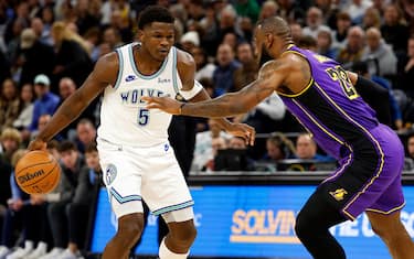 Lakers e Edwards gli show da non perdere in tv