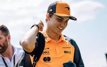 SECONDA FILA - 3) OSCAR PIASTRI (McLaren)