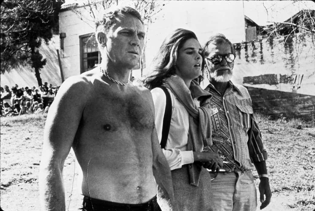 PECKINPAH-shutterstock_editorial_390856mw_huge-PECKINPAH-on-set-THE-GETAWAY-1972-ALI-MacGRAW-STEVE-McQUEEN.jpg