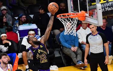 LOS ANGELES, CA - JANUARY 15: LeBron James #23 of the Los Angeles Lakers dunks the ball during the game against the Oklahoma City Thunder on January 15, 2024 at Crypto.Com Arena in Los Angeles, California. NOTE TO USER: User expressly acknowledges and agrees that, by downloading and/or using this Photograph, user is consenting to the terms and conditions of the Getty Images License Agreement. Mandatory Copyright Notice: Copyright 2024 NBAE (Photo by Adam Pantozzi/NBAE via Getty Images)