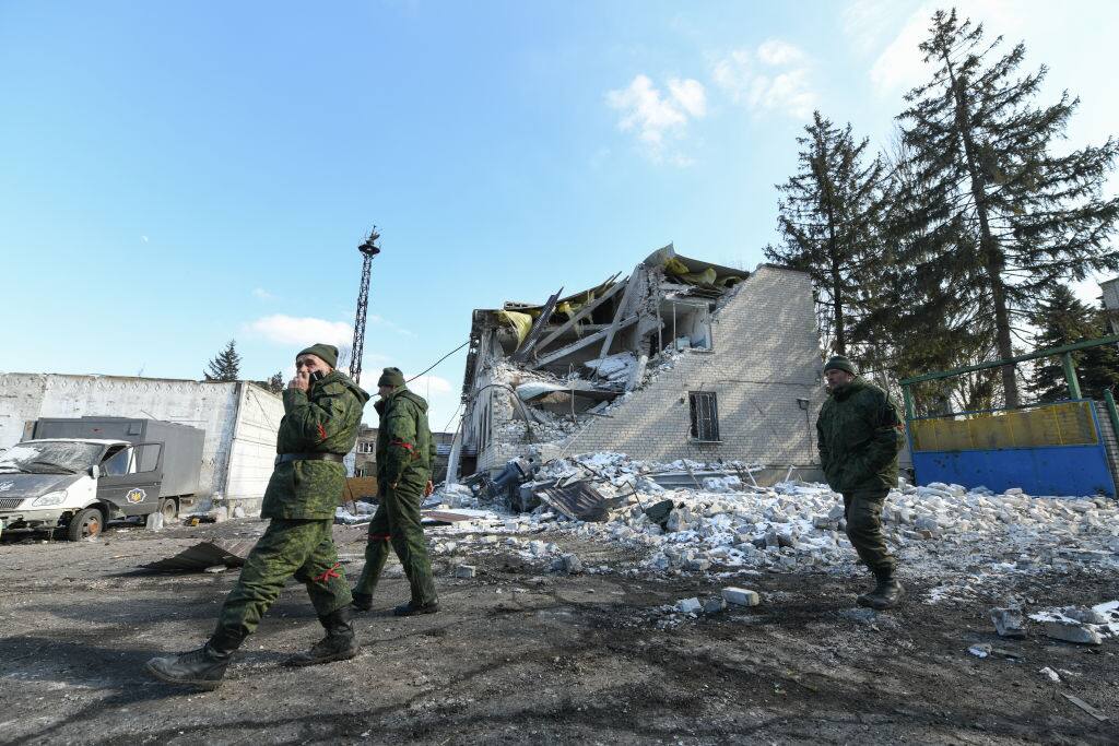 VOLNOVAKHA, UKRAINE - MARCH 12: Members of Pro-Russian separatists are seen as Russian-Ukrainian conflict continues in the city of Volnovakha, Donetsk Oblast, Ukraine on March 12, 2022. (Photo by Stringer/Anadolu Agency via Getty Images)