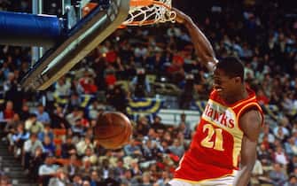 CHICAGO - FEB 6: Dominique Wilkins #21 of the Atlanta Hawks goes for a dunk during the Gatorade Slam Dunk Championship during the 1988 NBA All-Star Weekend at Chicago Stadium on February 6, 1988 in Chicago, Illinois.
NOTE TO USER: User expressly acknowledges and agrees that, by downloading and or using this photograph, User is consenting to the terms and conditions of the Getty Images License Agreement.  Mandatory Copyright Notice: Copyright 2004 NBAE  (Photo by Andrew D. Bernstein/NBAE via Getty Images)