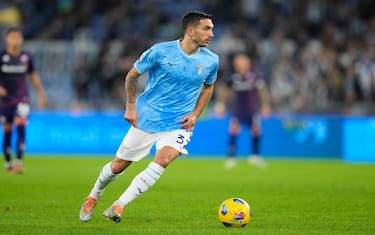 ROME, ITALY - OCTOBER 30: Danilo Cataldi of S.S. Lazio in action during the Serie A TIM match between SS Lazio and ACF Fiorentina at Stadio Olimpico on October 30, 2023 in Rome, Italy. (Photo by Danilo Di Giovanni/Getty Images)