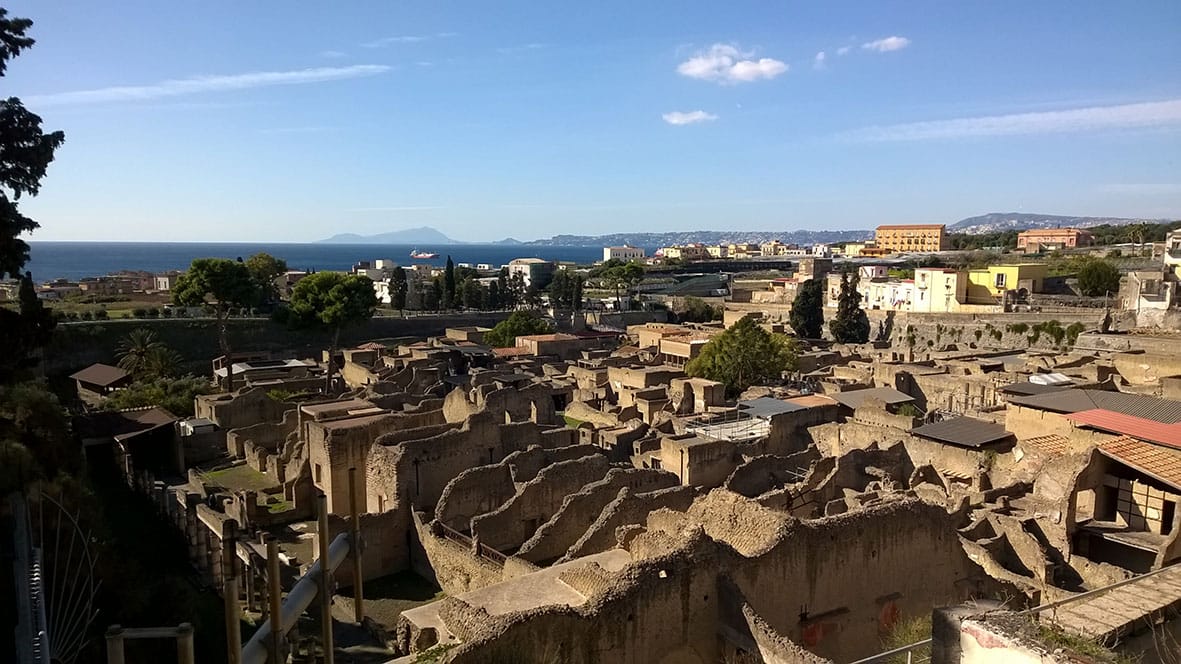 Herculaneum-view_lgt.jpg