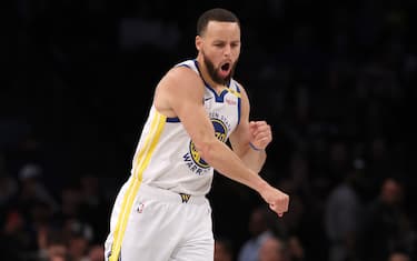 STEPH NON SI FERMA