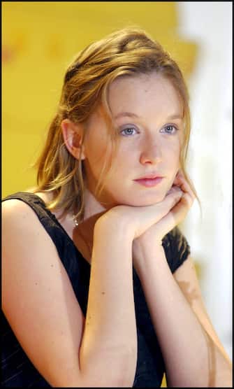 GERMANY - FEBRUARY 09:  Berlinale 2002. Film Festival Of Berlin, Germany On February 09, 2002-Ludivine Sagnier Features In Francois Ozon'S Film "8 Femmes".  (Photo by Patrick PIEL/Gamma-Rapho via Getty Images)