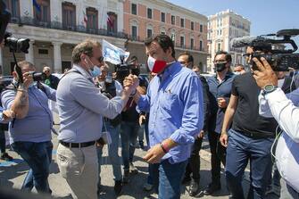 Matteo Salvini incontra i militanti a Bari