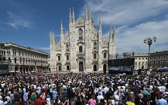 People outside the Milan Cathedral during the state funeral of Italy's former prime minister and media mogul Silvio Berlusconi, in Milan, northern Italy, 14 June 2023. Silvio Berlusconi died at the age of 86 on 12 June 2023 at Milan's San Raffaele hospital. The Italian media tycoon and Forza Italia (FI) party founder, dubbed as 'Il Cavaliere' (The Knight), served as prime minister of Italy in four governments. The Italian government has declared 14 June 2023 a national day of mourning.
ANSA/ CIRO FUSCO