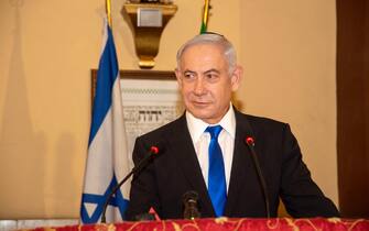 Il premier israeliano Benyamin Netanyahu durante la visita al Tempio Spagnolo di Roma per  incontrare la comunità ebraica italiana a Roma, 9 marzo 2023.Ansa/Silvana Logozzo