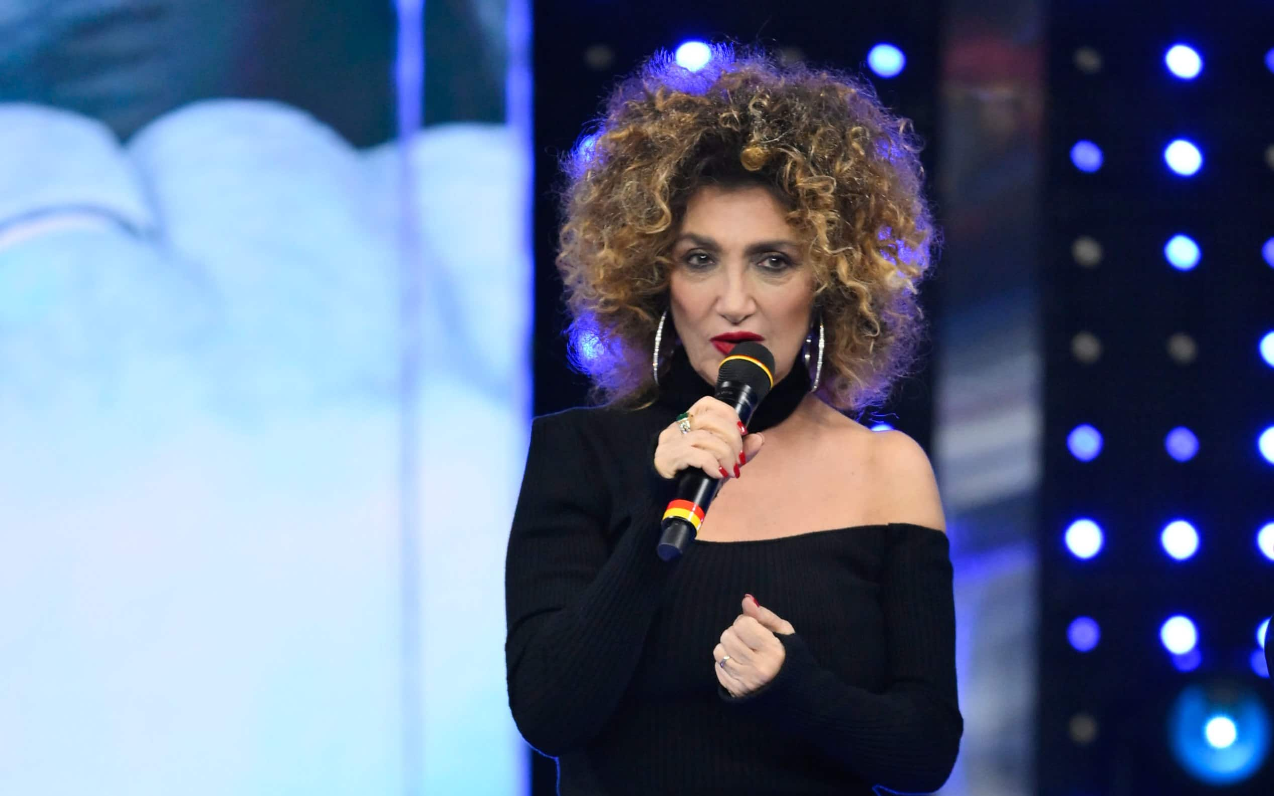 La canzone di Marcella Bella a Sanremo 2025, testo e significato di Pelle Diamante | Sky TG24