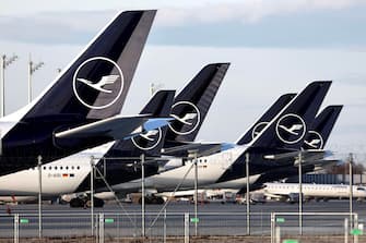 epa11133225 Lufthansa airplanes are parked at the Munich International Airport during a Lufthansa warning strike in Munich, Germany, 07 February 2024. The ver.di trade union has called on Lufthansa's ground staff to go on a 27-hour warning strike from 4:00 am on 07 February until 08 February morning. The action will affect Frankfurt am Main, Munich, Hamburg, Berlin and Dusseldorf airports.  EPA/ANNA SZILAGYI