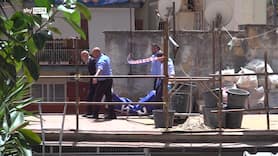 Crolla montacarichi a Napoli, tre operai morti