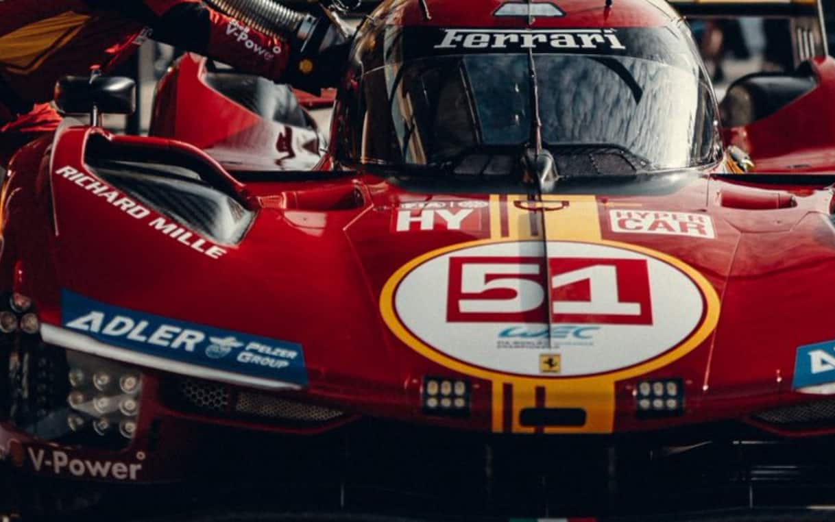 https://static.sky.it/editorialimages/69c3cbaf2cfbbfa107ea74bd94a2571cb4de8aa5/skysport/it/motori/formula-1/2025/11/08/wec-ferrari-campione-2025/wec_ferrari_giovinazzi_twitter.jpg?im=Resize,width=1218